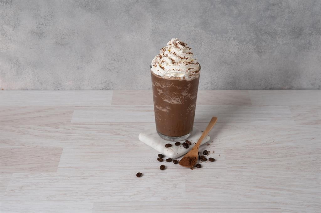 Taste Iced Dark Mocha – A Bold Treat at Parsamarket Cafe